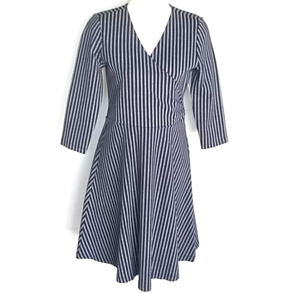 Womens LARK & Ro Midi Dress Size 6